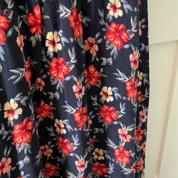 Hollister Long Floral Navy and Red Skirt - Picture 3 of 6